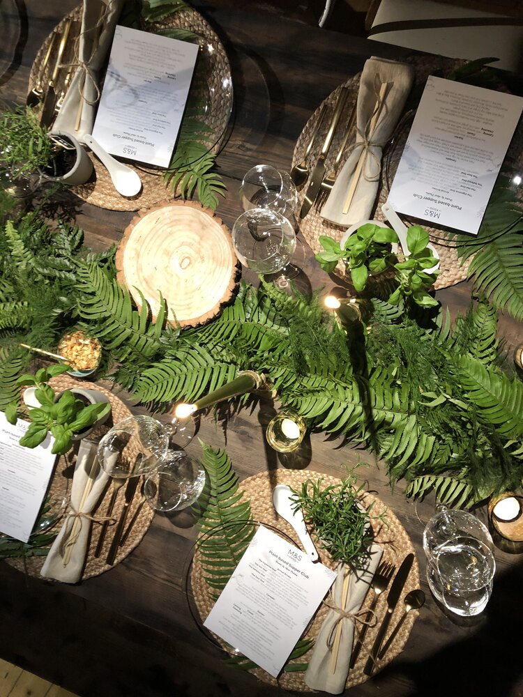 How to plan a sustainable dinner party at home