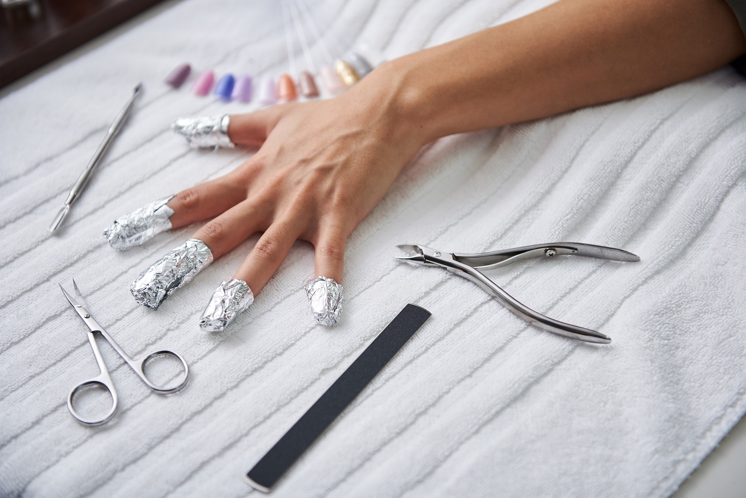 How To Remove Gel Nails At Home In 3 Easy Steps The Daily Struggle how-to-remove-gel-nails-at-home-in-3-easy-steps-the-daily-struggle