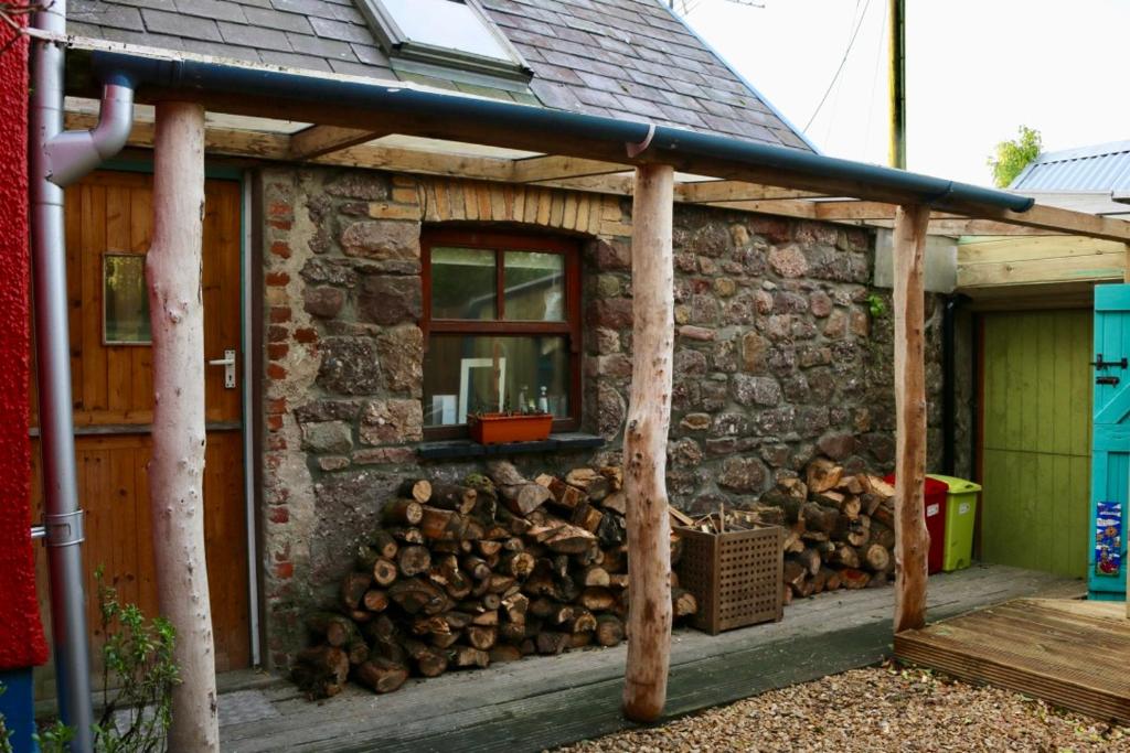 dog friendly cottages wales