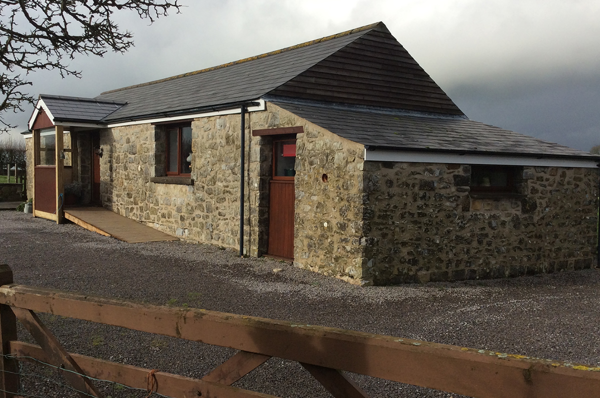 dog friendly cottages wales