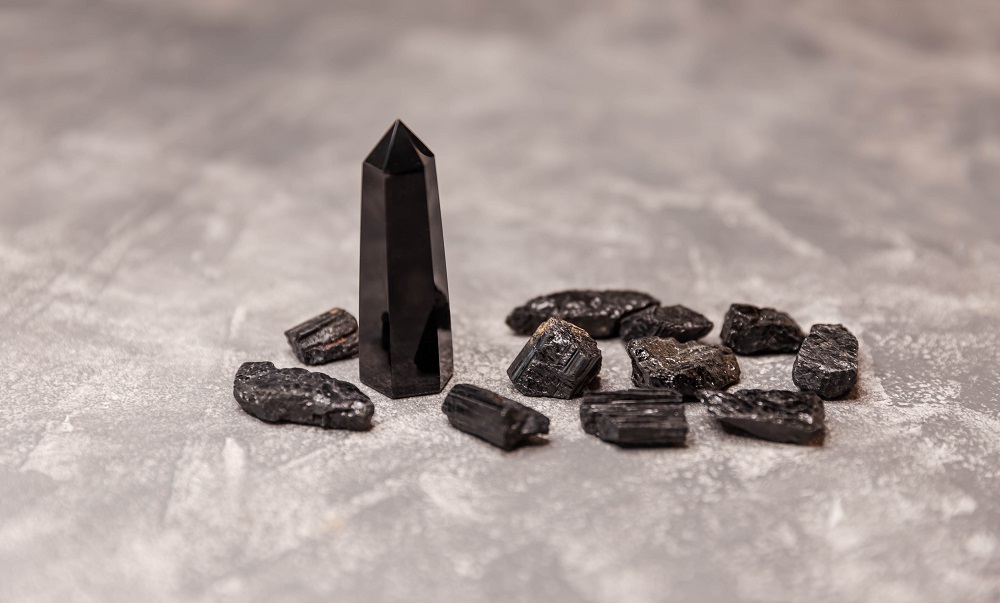 Obsidian crystals for protection 