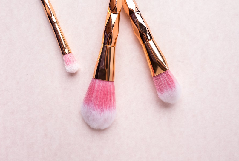summer beauty essentials, hacks and products