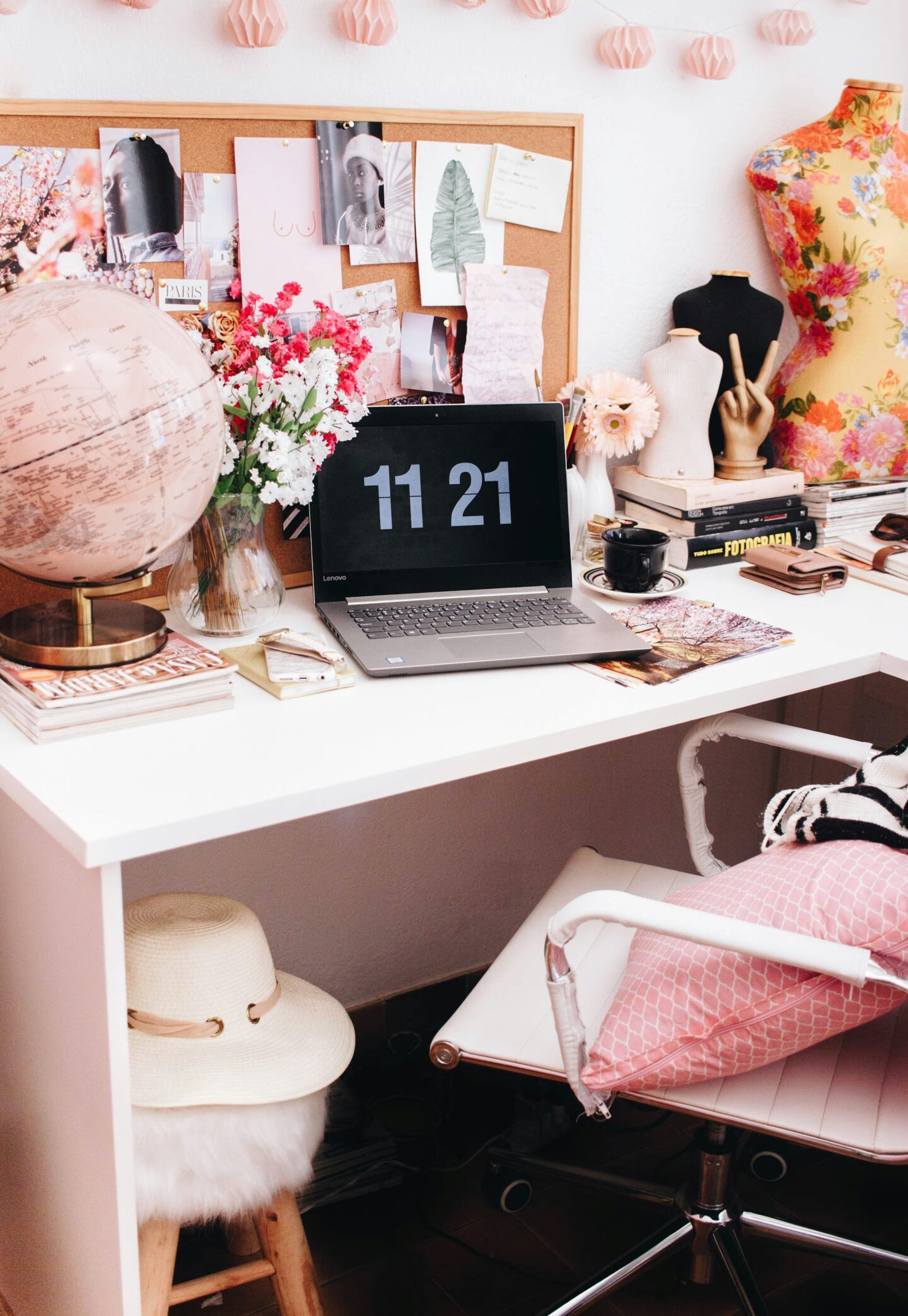 feminine home office