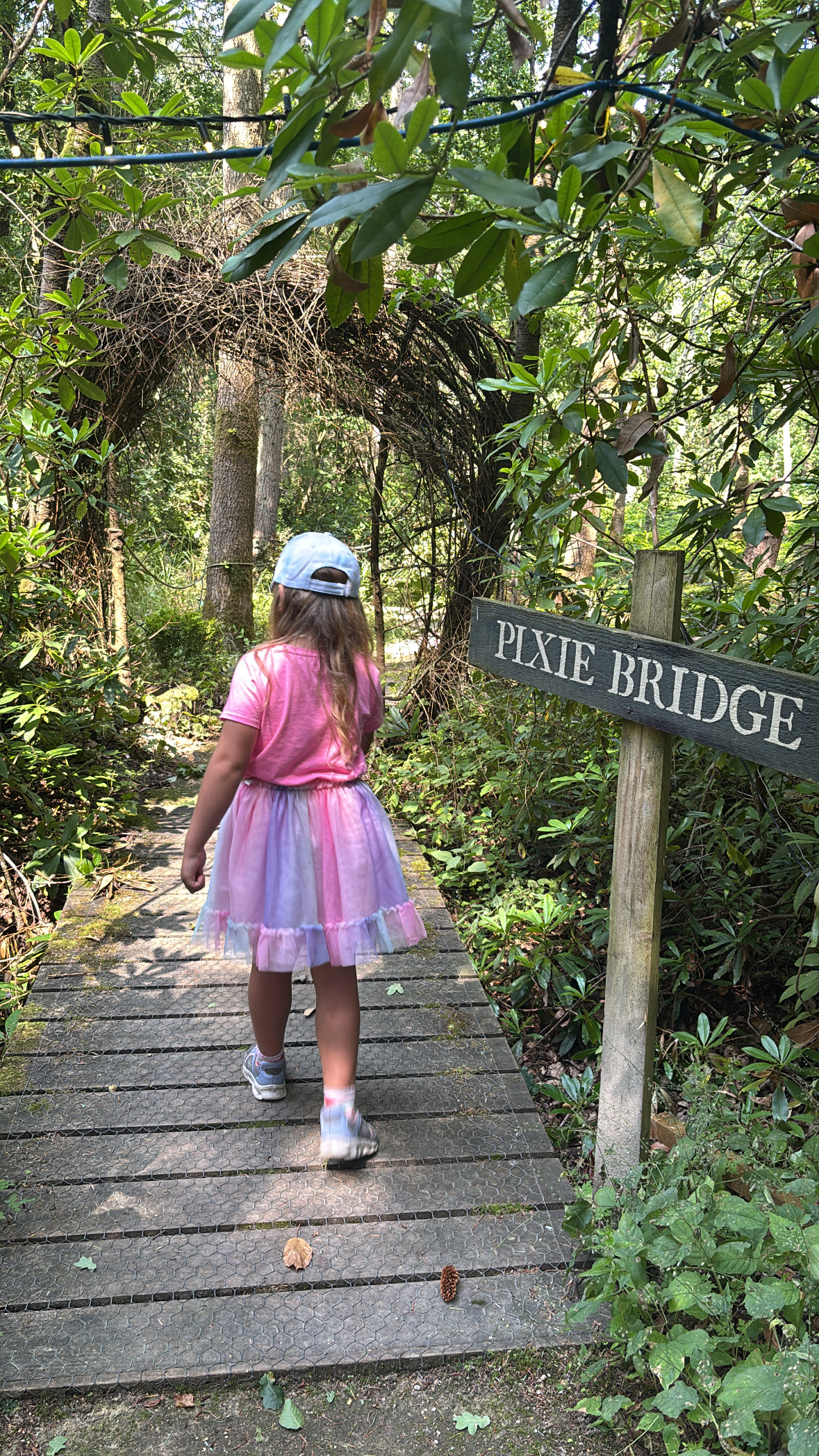 Dreamery Gardens Pixie Bridge