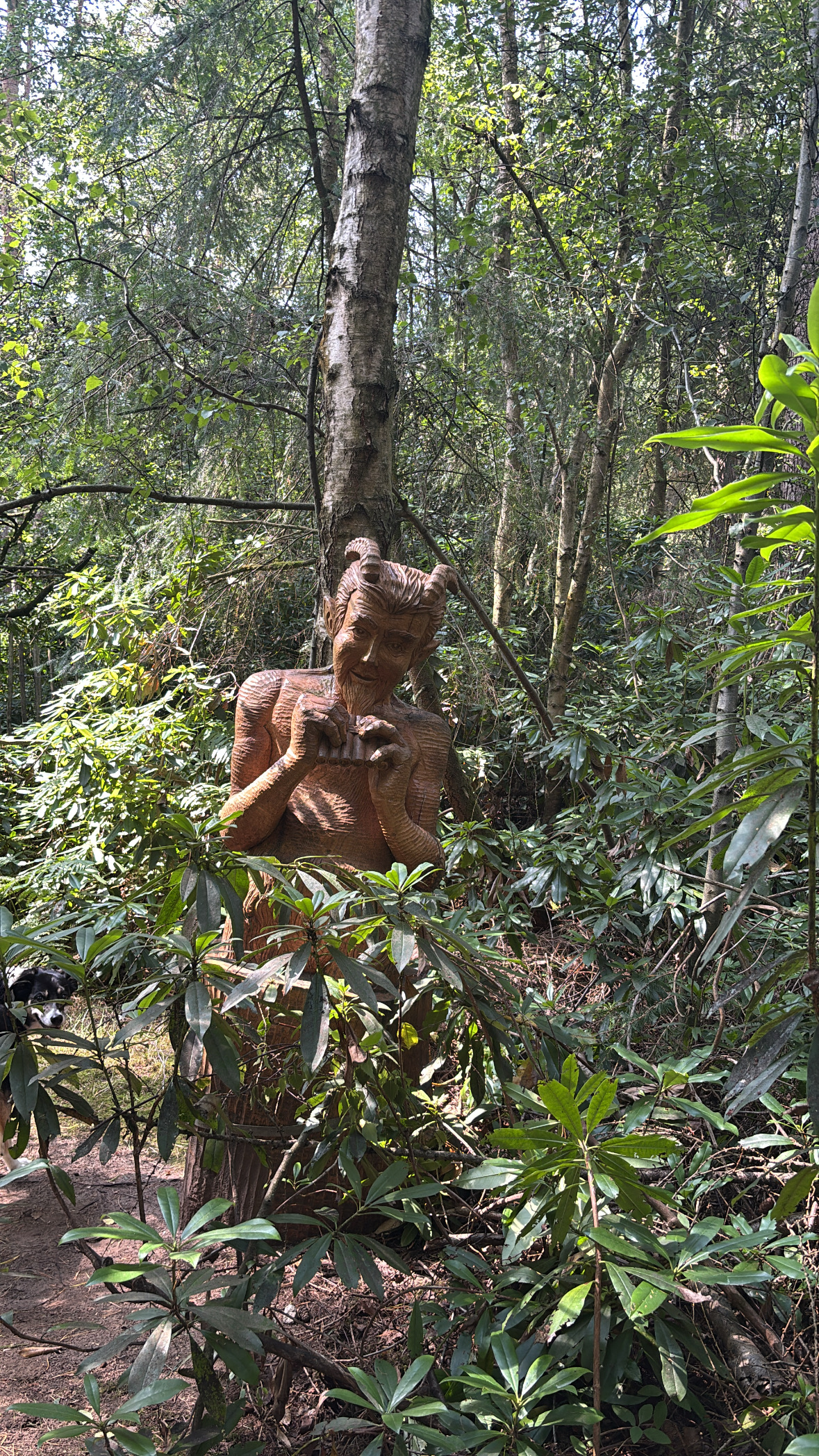 Dreamery Gardens Fawn Statue