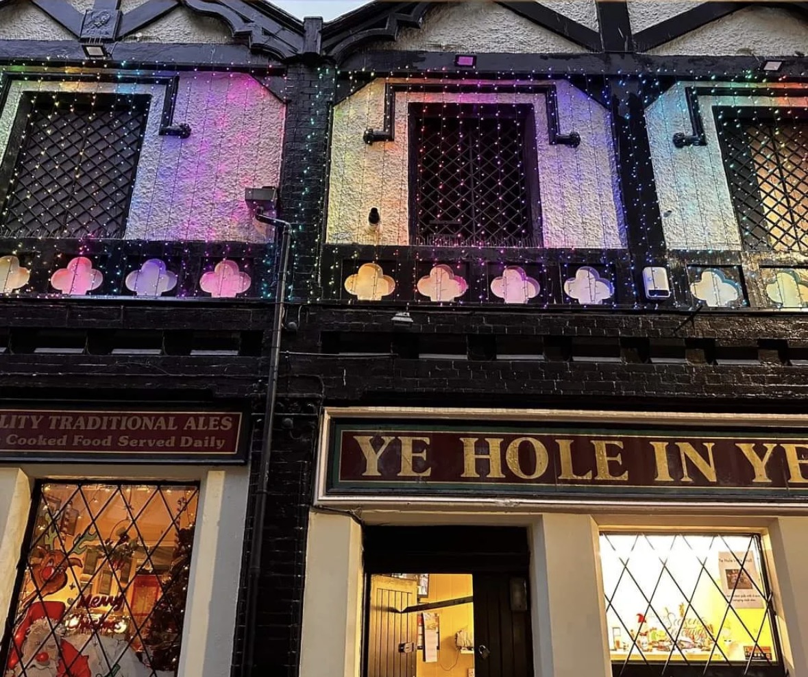 Haunted Pubs Liverpool - Ye hole in Ye Wall