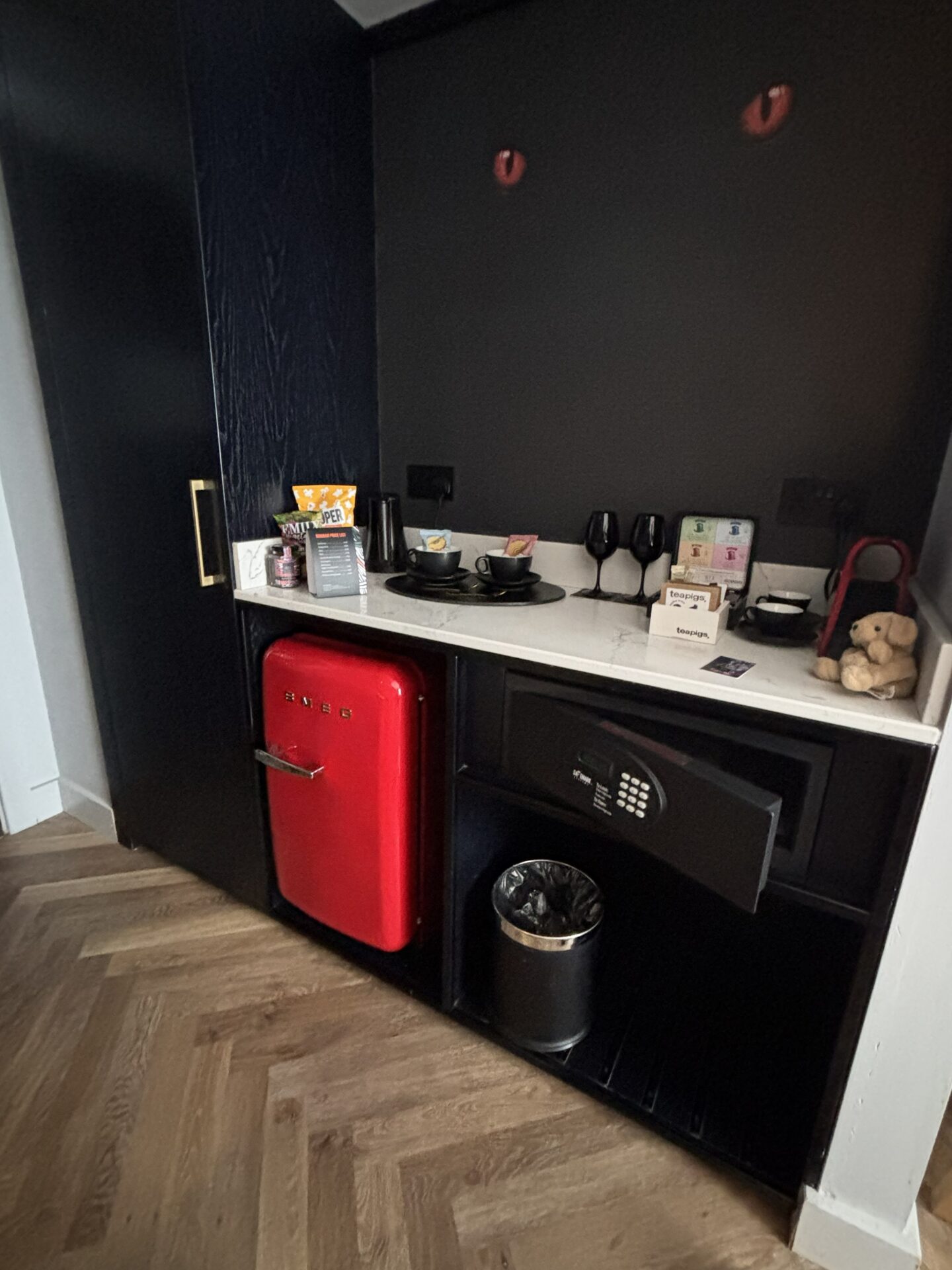 NYX London Holborn Kitchenette