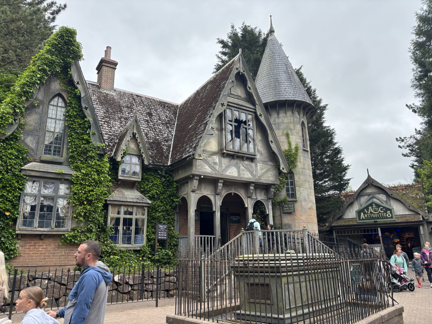 alton towers sensory issues