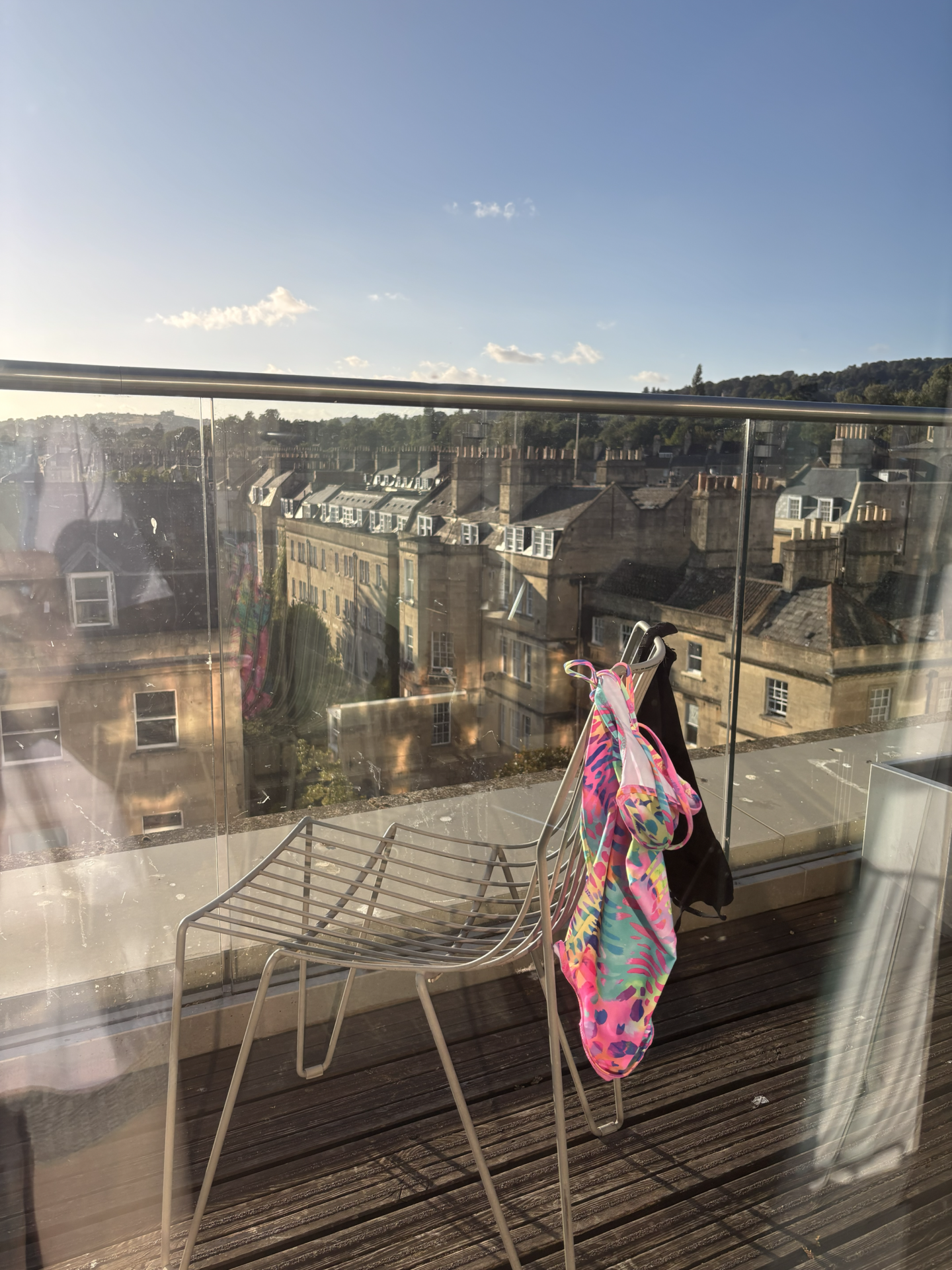apex hotel bath balcony