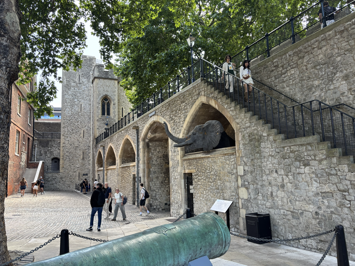 review of tower of london with kids