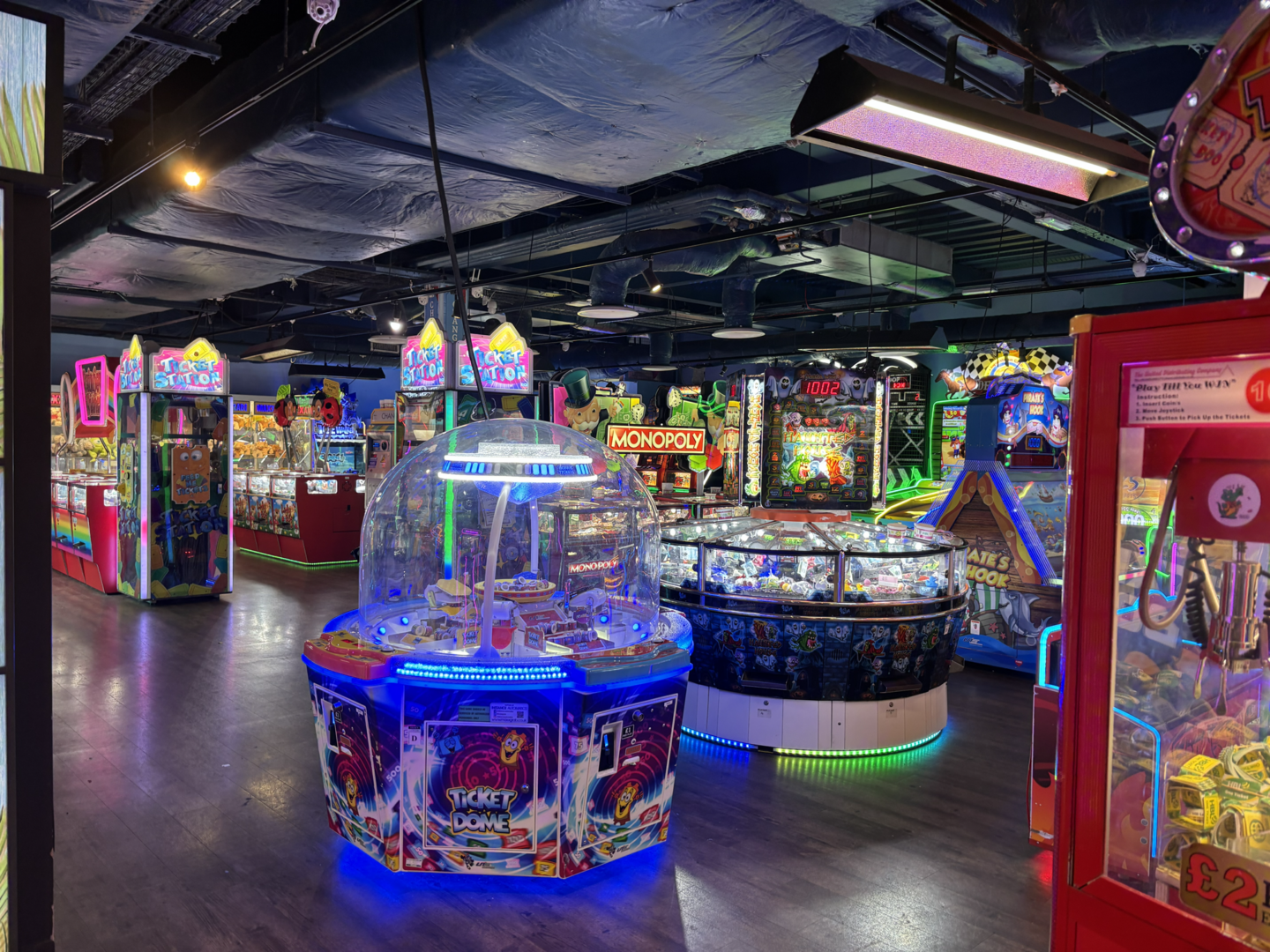 splash landings hotel arcade for kids